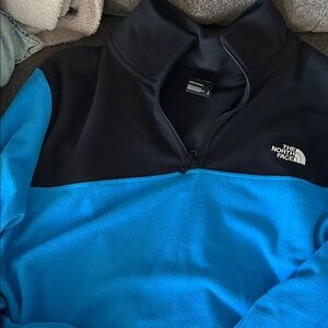 The North Face Men's Black and Blue Zip-Up Sweater
